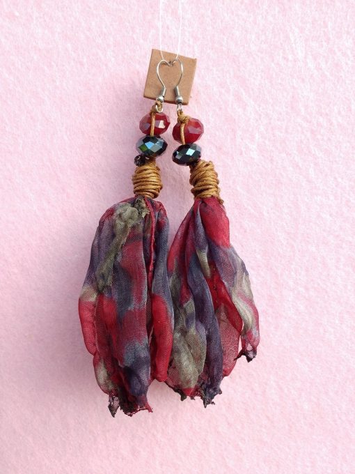 Orecchini Pendenti in Organza Grigia e Bordeaux con Perle, Bigiotteria Artigianale