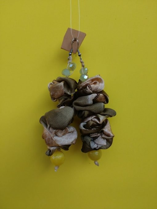 Orecchini Pendenti in Seta Beige e Verde con Perle, Bigiotteria