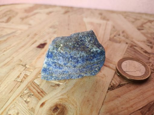 Cristallo di Lapislazzuli. Pietra Grezza Minerale Blu